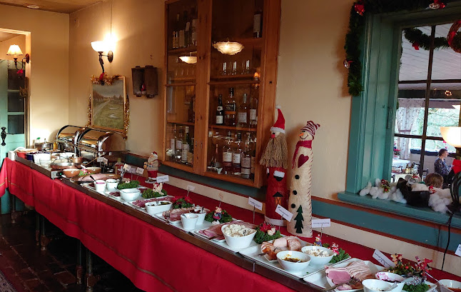 Opinii despre Östarps Gästgivaregård în Blentarp - Gastronomi och hotellverksamhet