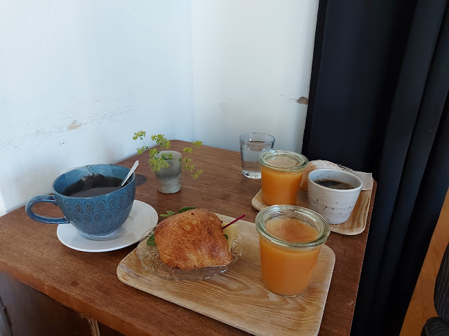 Babettes Kafferi & Bageri Phone number