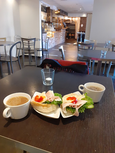 Gårdscafeét - Café & Bistro - Gastronomi och hotellverksamhet
