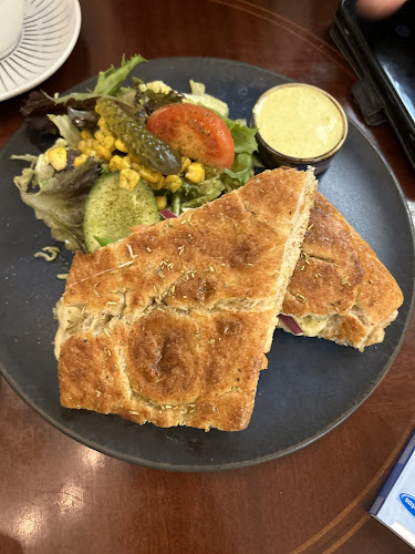 Mocca Cafe - Gastronomi och hotellverksamhet