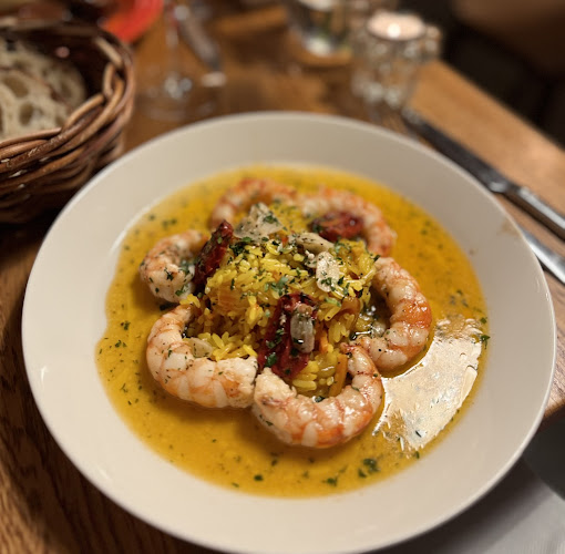 Campoloro - Gastronomi och hotellverksamhet