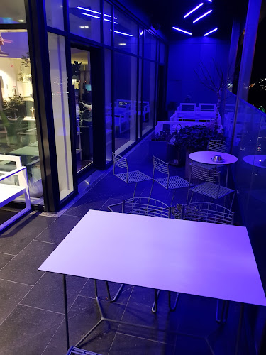 Upper House Bar - Gastronomi och hotellverksamhet