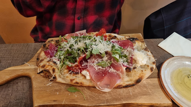 Mamma Mia - Gastronomi och hotellverksamhet