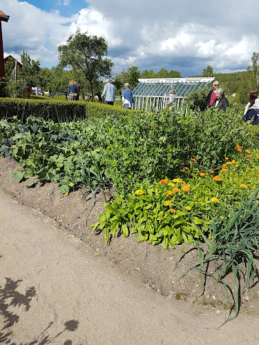 Nora Annas Gårdscafe’ och glamping - Nora