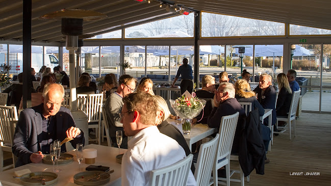 Seaside Restaurant Phone number