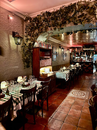 Michelangelo Ristorante - Gastronomi och hotellverksamhet