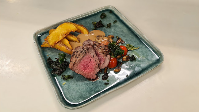 Comentarii opinii despre Prins Carl Restaurang & Kvälls Bar