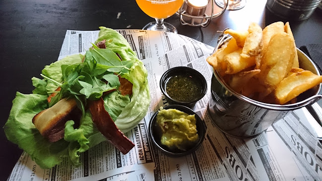 Opinii despre Brygghuset Bar & Kök Visby în Visby - Gastronomi och hotellverksamhet