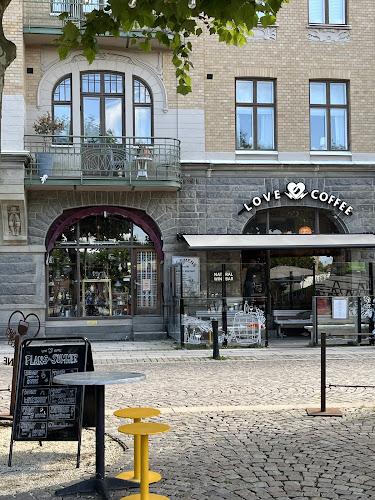 Love Coffee & Wine - Gastronomi och hotellverksamhet
