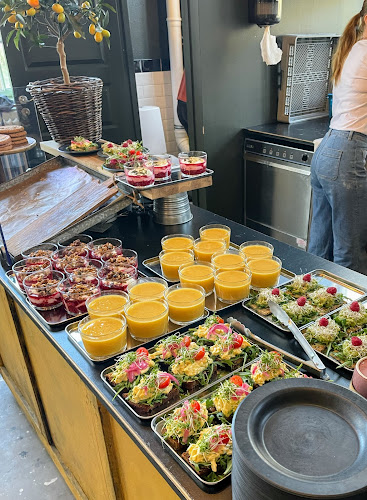 Comentarii opinii despre Me & the goat