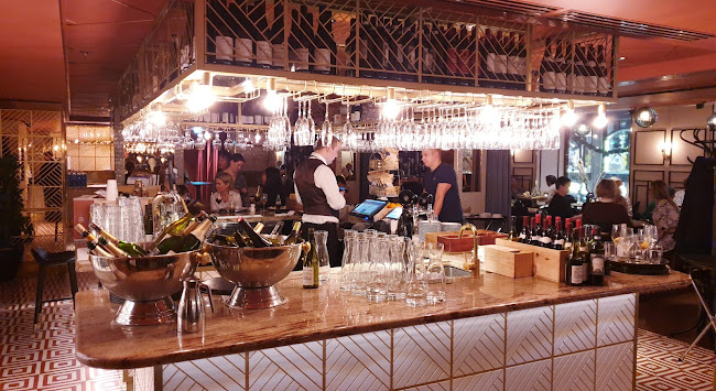 Paul's - Gastronomi och hotellverksamhet