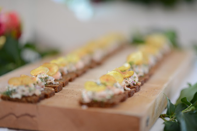 Johans Krog Phone number