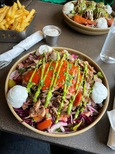 Meat On A Stick - M.O.A.S - Gastronomi och hotellverksamhet