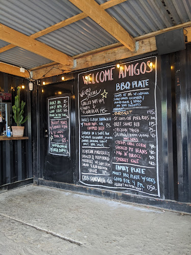 Holy Smoke BBQ - Gastronomi och hotellverksamhet