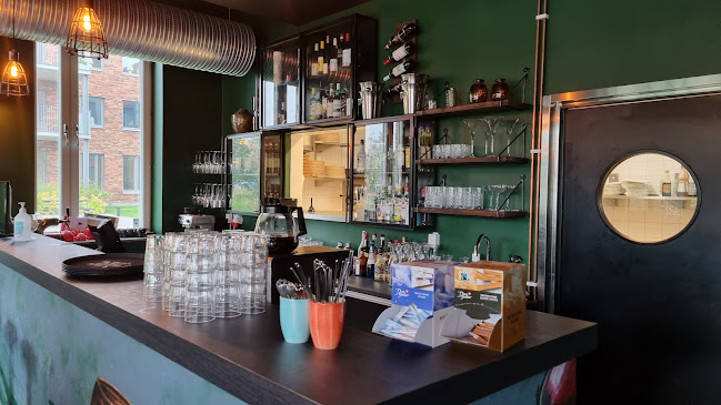 Aqua Vinetto - Gastronomi och hotellverksamhet