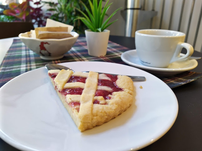 Lupin Caffetteria - Gastronomi och hotellverksamhet