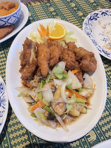 Thai Amari - Gastronomi och hotellverksamhet