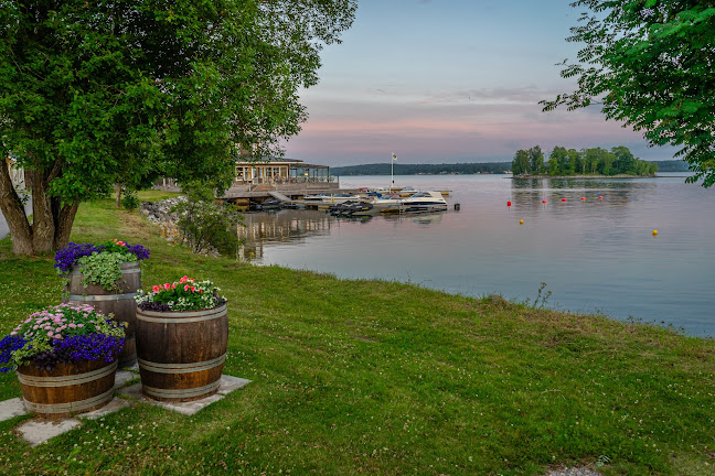 Strandpiren Phone number