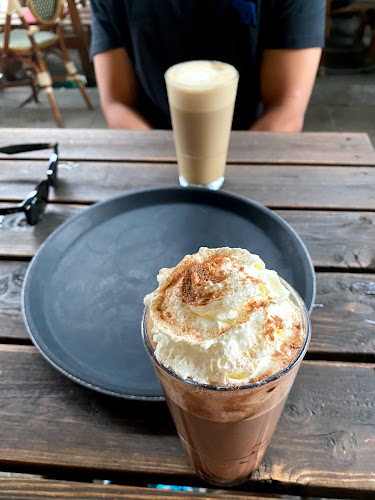 Mocca Cafe Phone number