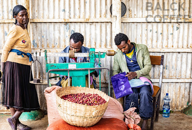 Comentarii opinii despre Balck Coffee