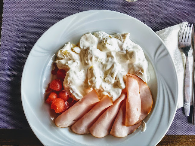 Comentarii opinii despre Charlie