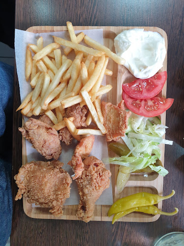 Reviews of American Fried Chicken in Norrköping - Gastronomi och hotellverksamhet