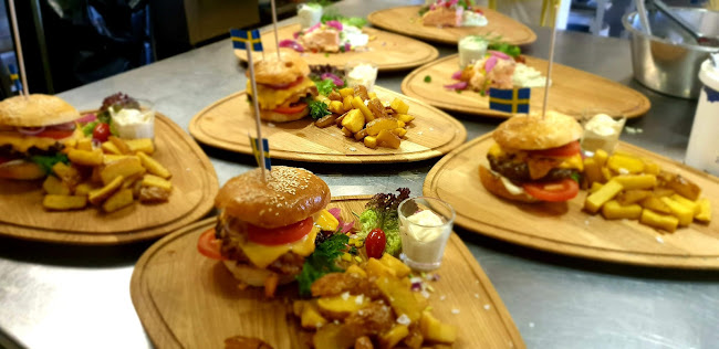 Café Hos Oss - Gastronomi och hotellverksamhet