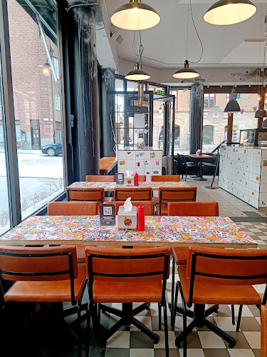 Opinii despre Bastard Burgers Stockholm în Stockholm - Gastronomi och hotellverksamhet