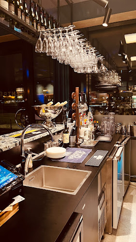 WUD Bistro - Gastronomi och hotellverksamhet