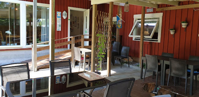 Reviews of vildmarkscafeet in Hallabro - Gastronomi och hotellverksamhet
