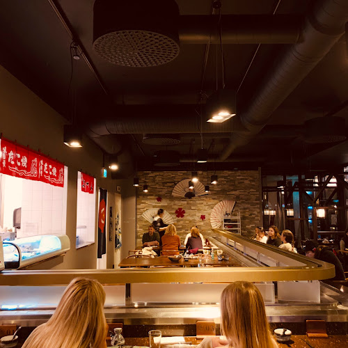 Kokukujira-Tairyo - Gastronomi och hotellverksamhet