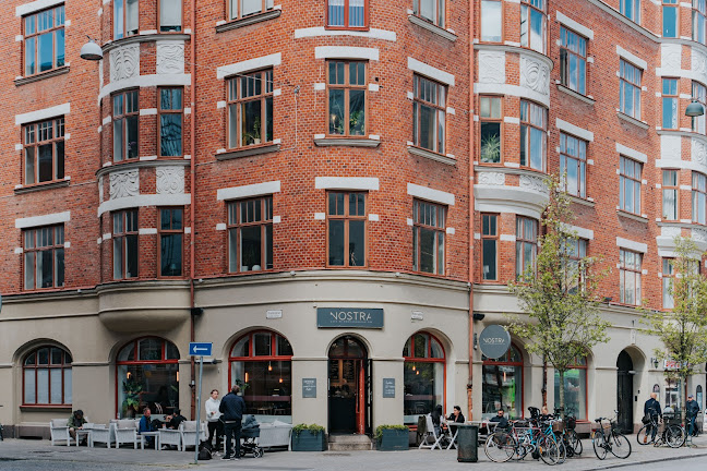 Nostra Café - Gastronomi och hotellverksamhet