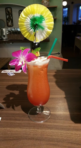 GinnDee Sushi & Wok Open Times