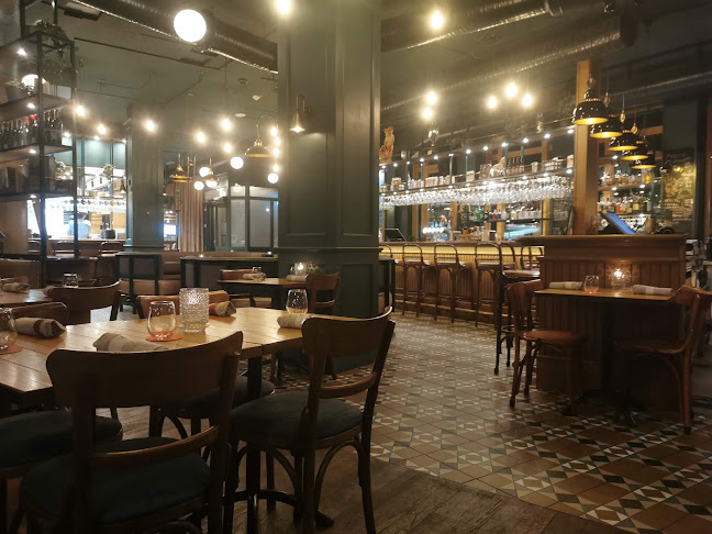 Den Gyllene Räven Phone number