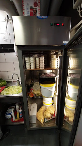 DG's Fastfood Open Times