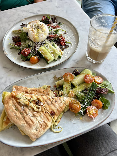 Kärleksgatan 3 - Gastronomi och hotellverksamhet