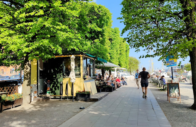 Gelatokiosken - Gastronomi och hotellverksamhet