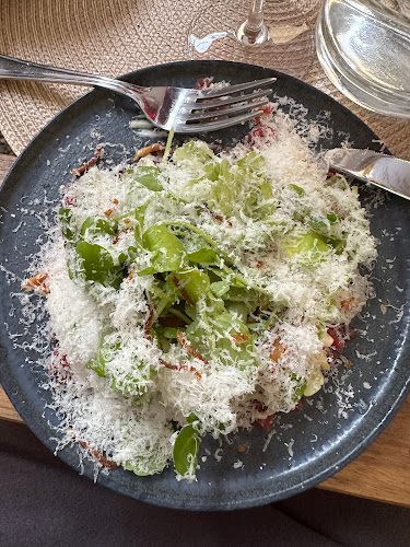 Restaurang Bakgatan - Gastronomi och hotellverksamhet