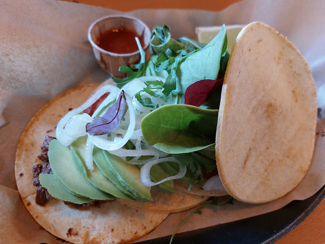 Maria Bonita - Gastronomi och hotellverksamhet