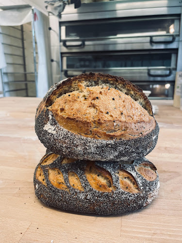 Opinii despre Lottas Bak&Form, Surdegsbageri, Café în Bleket - Gastronomi och hotellverksamhet