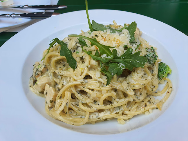 Il Forno Uno - Gastronomi och hotellverksamhet