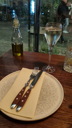 Reviews of Enoteca Sassi in Göteborg - Gastronomi och hotellverksamhet