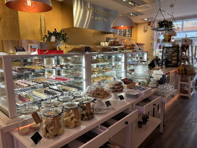 Jenny Gelato Café - Gastronomi och hotellverksamhet