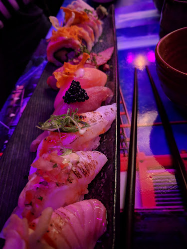 Senshi Sushibar - Gastronomi och hotellverksamhet