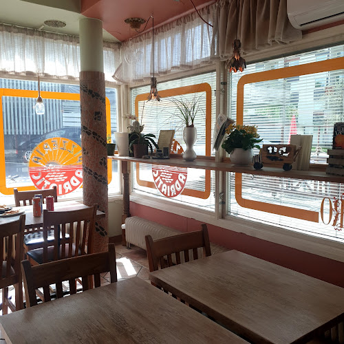 Pizzeria Adriatic - Gastronomi och hotellverksamhet