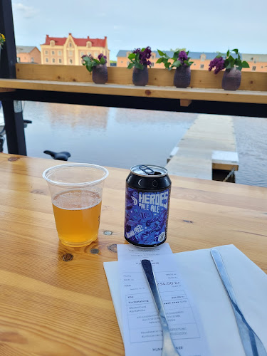 Hunker Junker - Gastronomi och hotellverksamhet