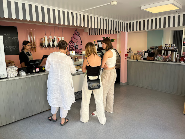 Comments and reviews of Eksjö Glassfabrik