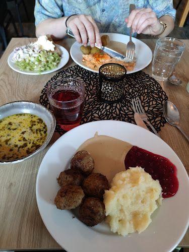 Opinii despre Mariestads golfkrog în Mariestad - Gastronomi och hotellverksamhet