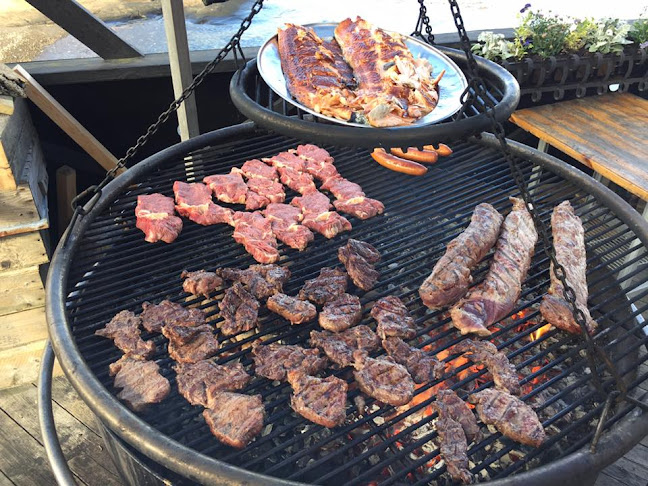 Opinii despre Furholmen Restaurang & Havsbad în Strömstad - Gastronomi och hotellverksamhet