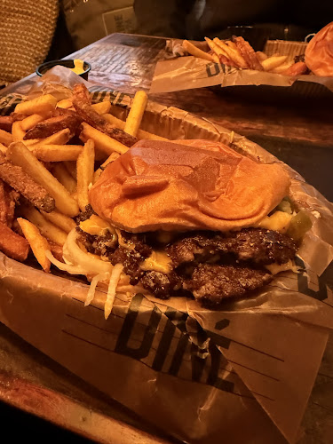 Reviews of DINÉ Burgers in Göteborg - Gastronomi och hotellverksamhet